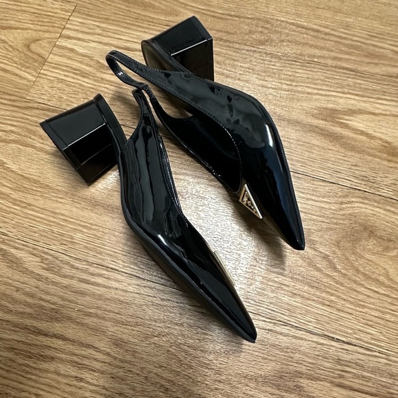 GUESS sling back sandals - Picture 6 of 11